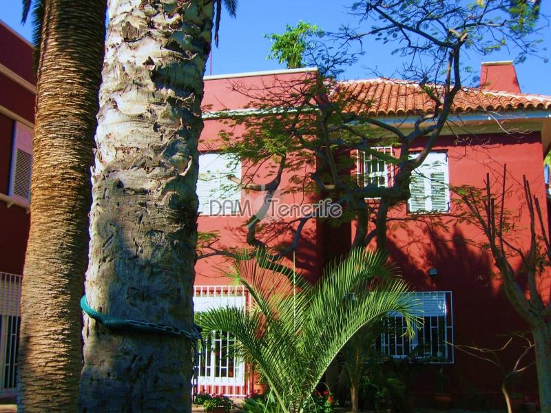 Дом в Santa Cruz de Tenerife, Santa Cruz - 1 800 000 €