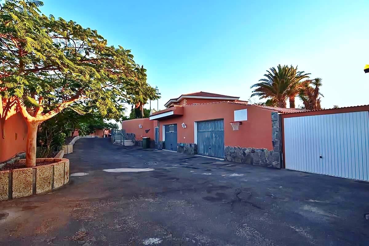 Загородный дом в San Miguel, San Miguel - 635 000 €