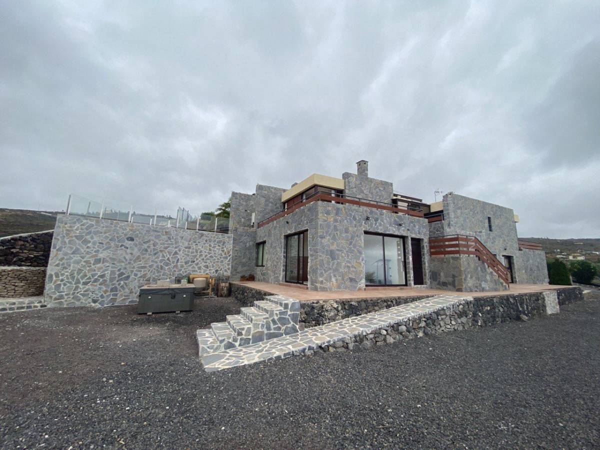 Загородный дом в Taucho, Adeje - 997 500 €