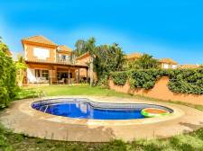 Вилла, Bahia del Duque, Adeje, Продажа недвижимости на Тенерифе 1 200 000 €